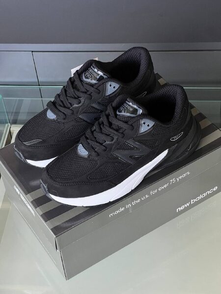 Men's Sneakers — TGt_cjcxQwoA view 5