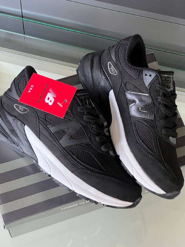 Men's Sneakers — TGt_cjcxQwoA view