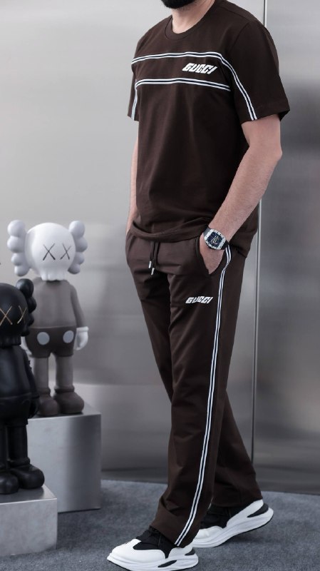 Apparel — TGt_kYTvOz1C view