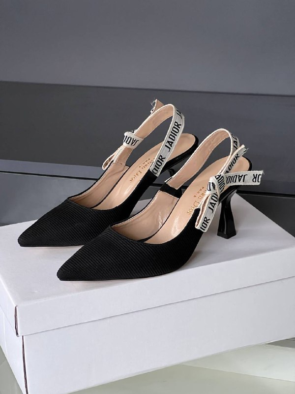Women's Shoes — TGtiiEZYXUf0 view