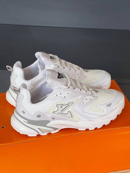 Men's Sneakers — TGtir3Fr78Tc view 4