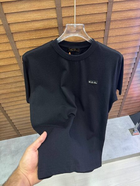 Apparel — TGts1noDZesx
