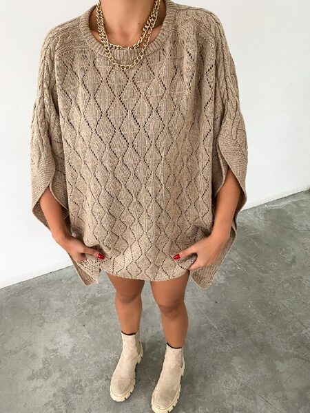 Apparel — TGtsi_ujV6oA view 3