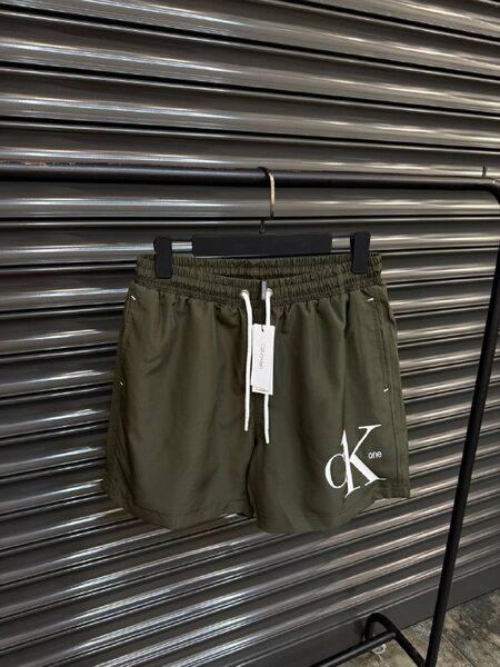 Apparel — TGttszbOvQpV view 2