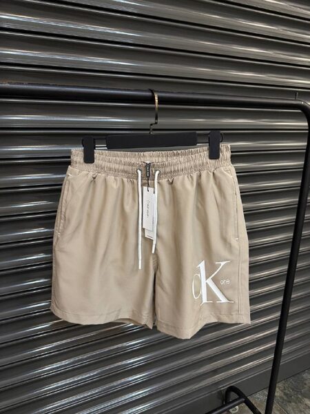 Apparel — TGttszbOvQpV view 3