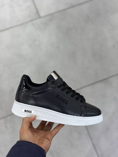Men's Sneakers — TGu3hpAqKTw4 view 5