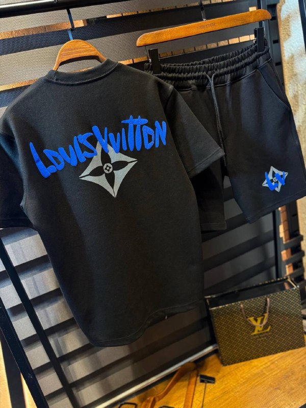 Apparel — TGu4mKyuAwzw