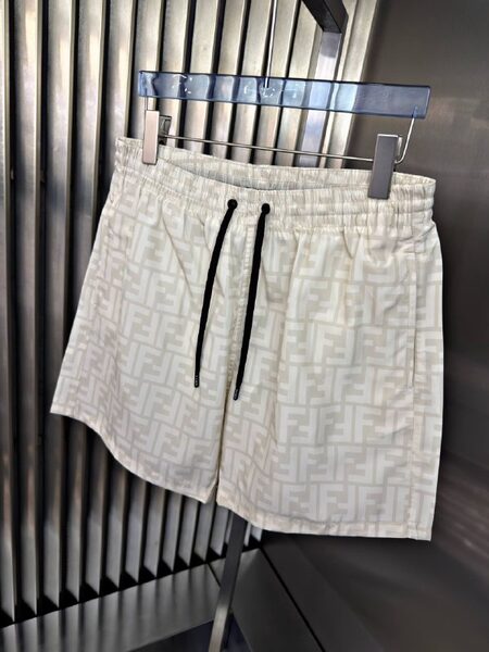 Apparel — TGu5Y7ZYX8uA view 2