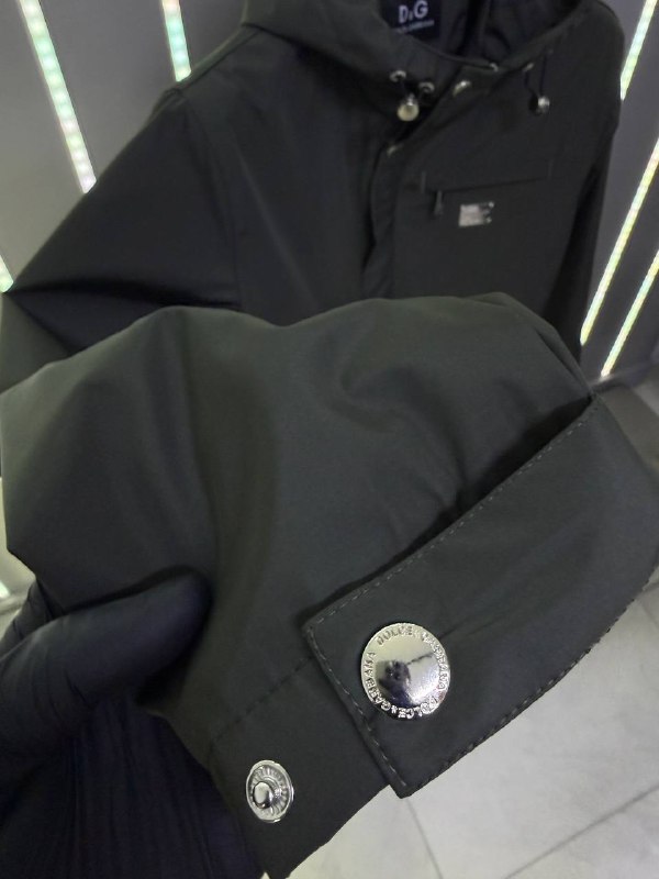 Apparel — TGuAKqBnLC_M view
