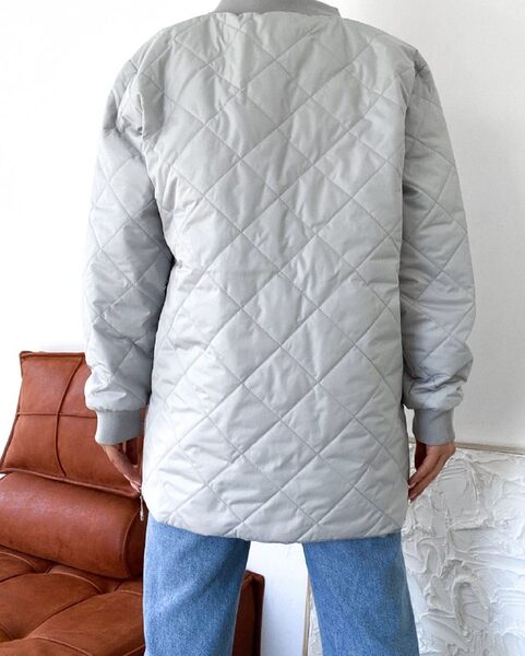 Apparel — TGuBhWvOk8Uw view 4