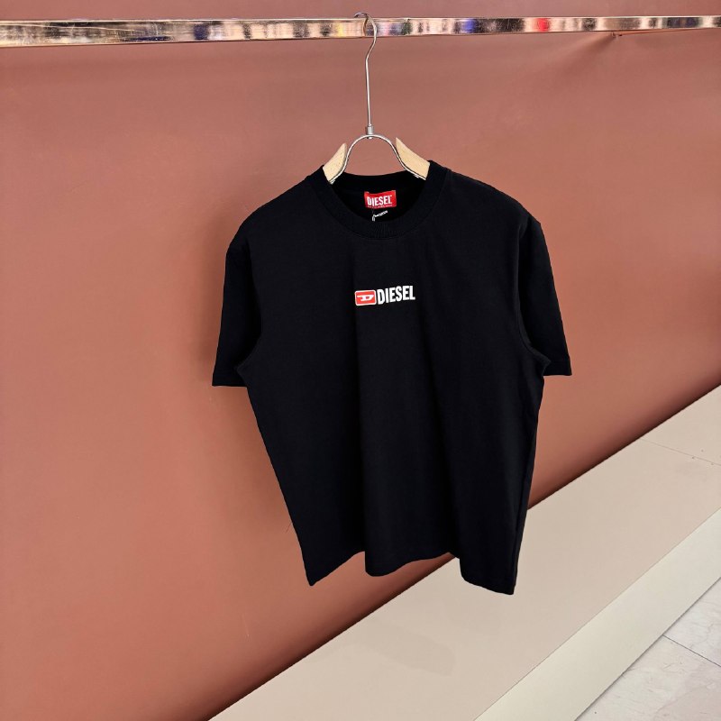 Apparel — TGuEtxDRjtGt view