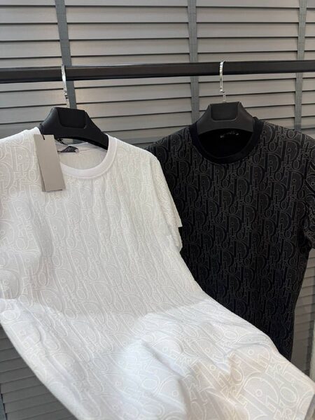 Apparel — TGuGns1mCJOy