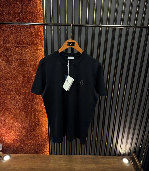 Apparel — TGuK32jSVEkq