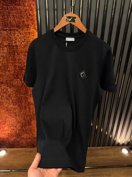 Apparel — TGuK32jSVEkq view 2