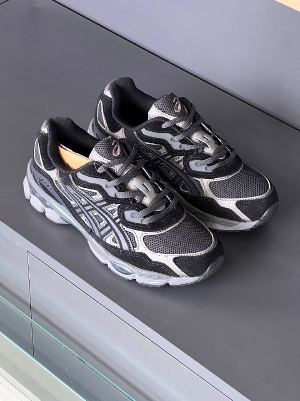 Men's Sneakers — TGuLWxr9mUEo