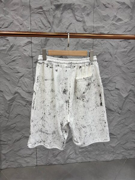 Apparel — TGuN5yre3I9q view 6