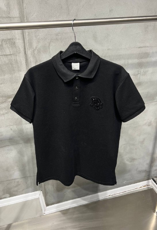 Apparel — TGuNGXZae6uC view