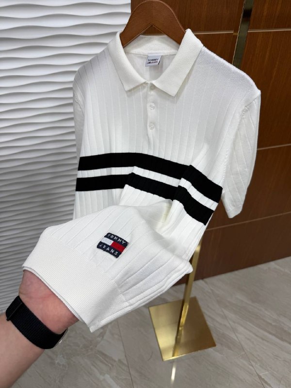 Apparel — TGuUJFgwhP5E view