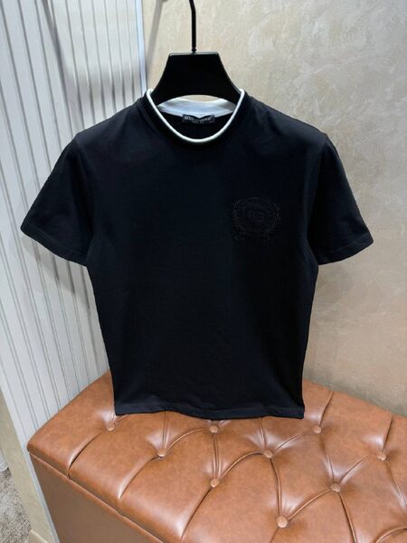 Apparel — TGuVL5P_rVUZ