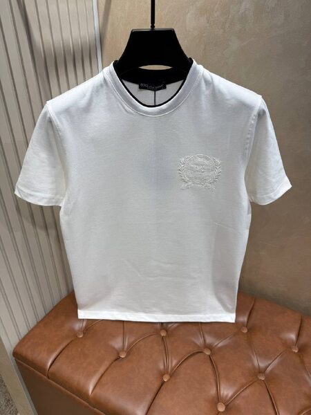 Apparel — TGuVL5P_rVUZ view 2