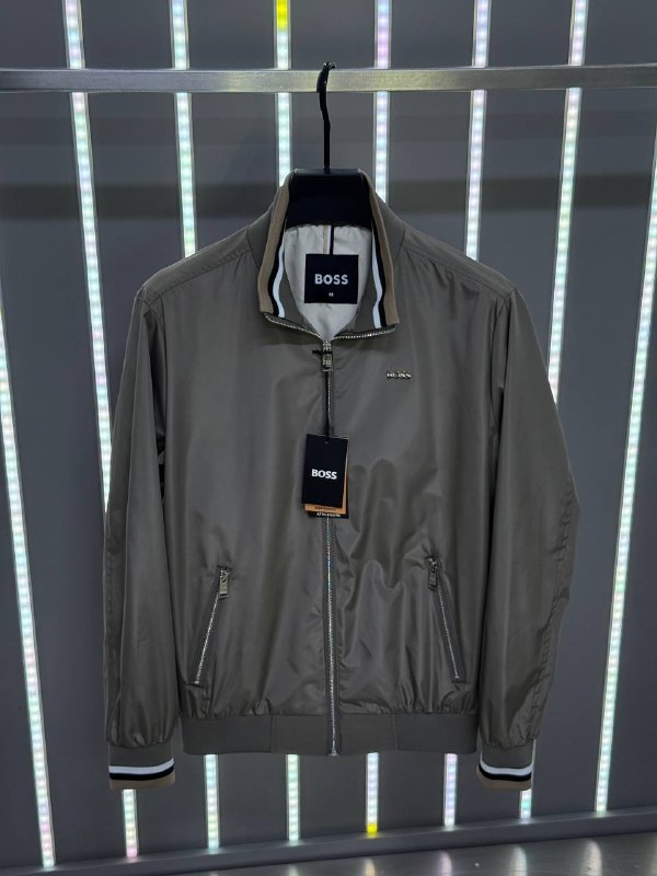 Apparel — TGu_QsEks0M4