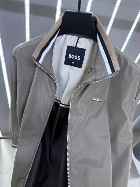 Apparel — TGu_QsEks0M4 view 2