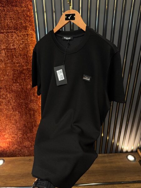 Apparel — TGu_SsIU6zQJ view 2