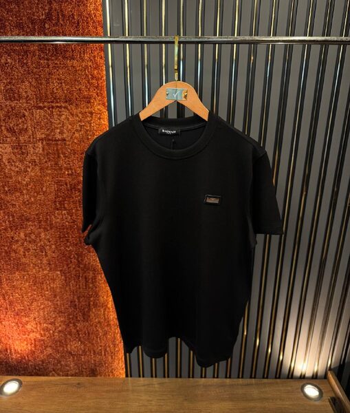 Apparel — TGu_SsIU6zQJ view 4