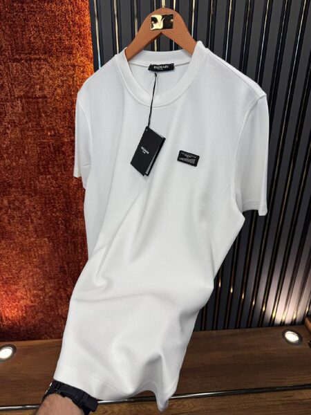 Apparel — TGu_SsIU6zQJ view 5