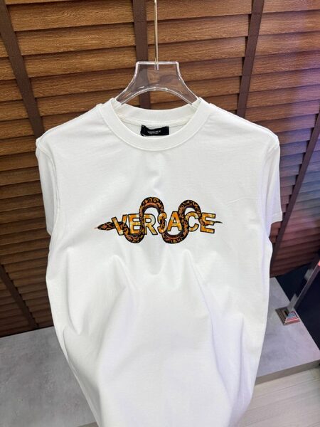 Apparel — TGufpK9YvnGK view 5