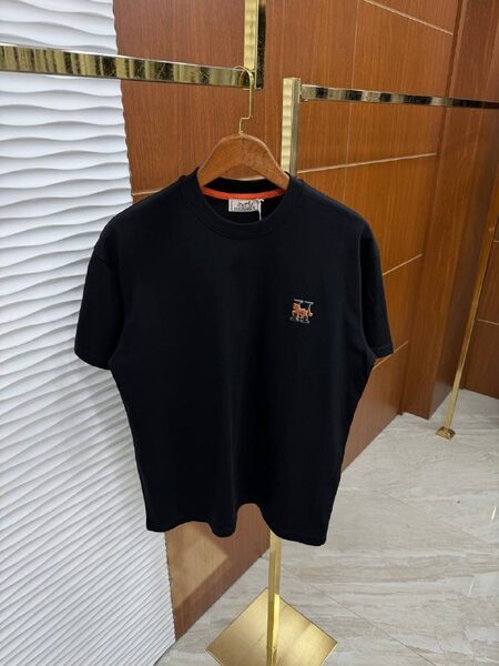 Apparel — TGujppB7otMr