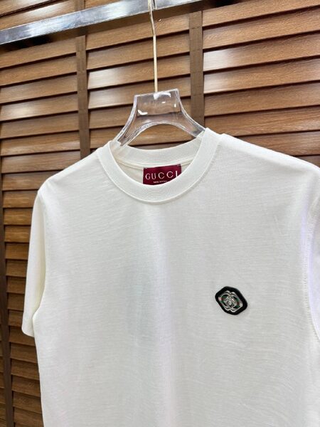 Apparel — TGurH6qPhmWW view 2