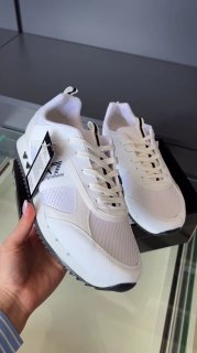 Men's Sneakers — TGuvB7Obv5Sq view