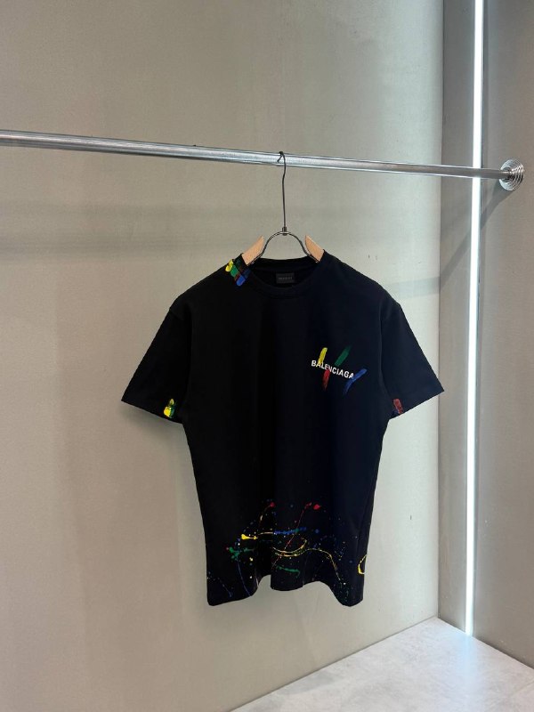 Apparel — TGuzMCQkoOPg