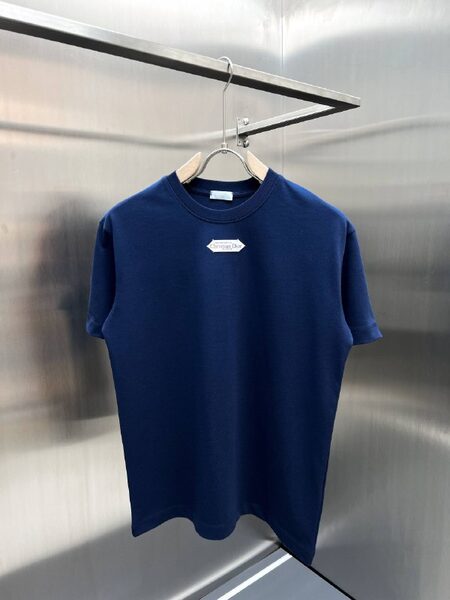 Apparel — TGv-F4i5ahwO