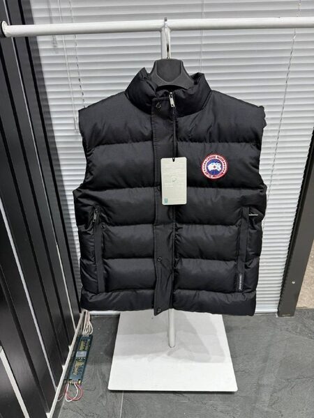 Apparel — TGv5XkyzjhFR