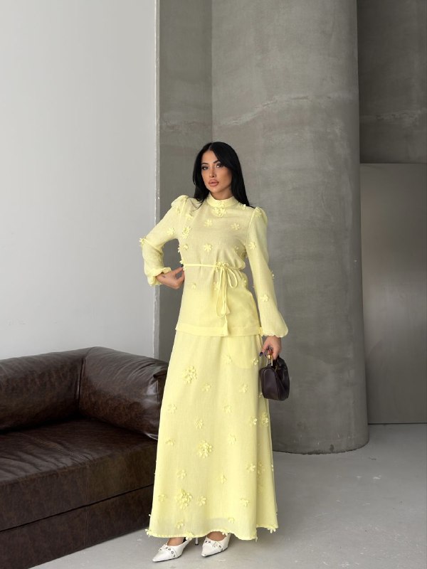 Apparel — TGvB0JzwN1Gt view