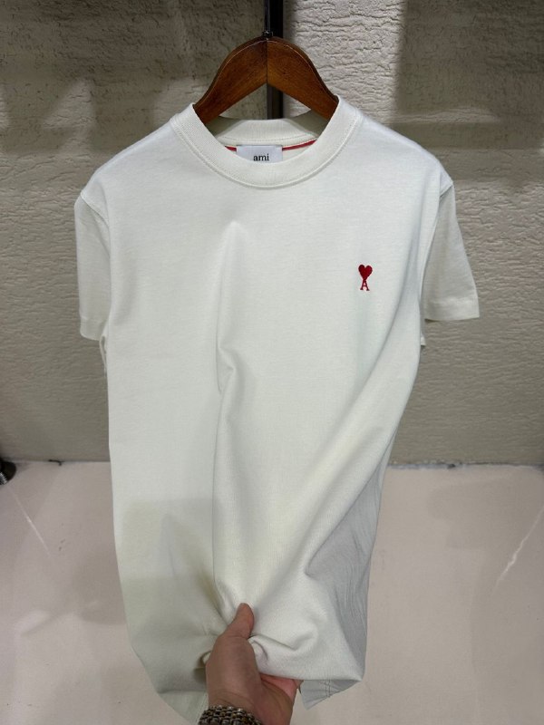 Apparel — TGvNoV5XHdzB view
