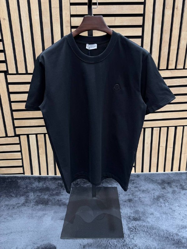 Apparel — TGvQ0N6CU9S1