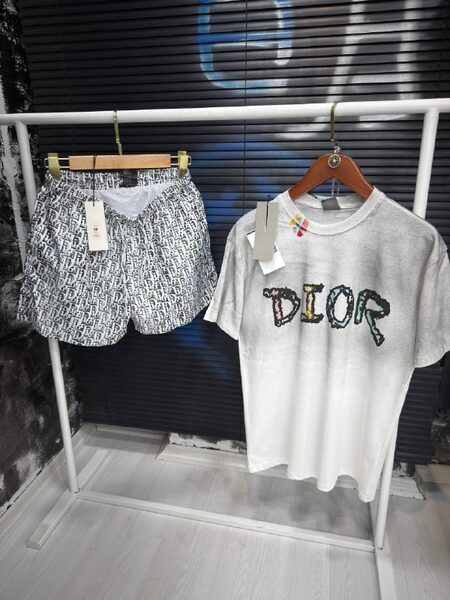 Apparel — TGvQuyHBslDv view 6