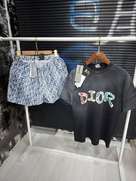 Apparel — TGvQuyHBslDv view 8