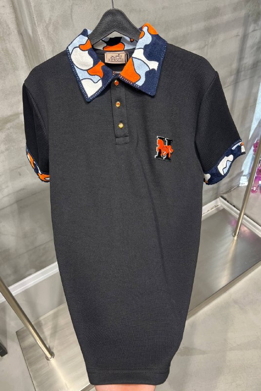 Apparel — TGvVpGlttsb3 view