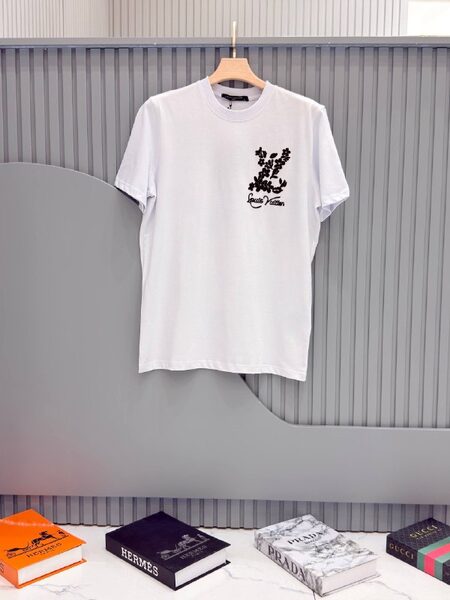 Apparel — TGvYKwfFirPS