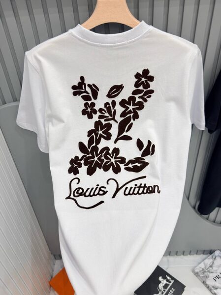 Apparel — TGvYKwfFirPS view 3