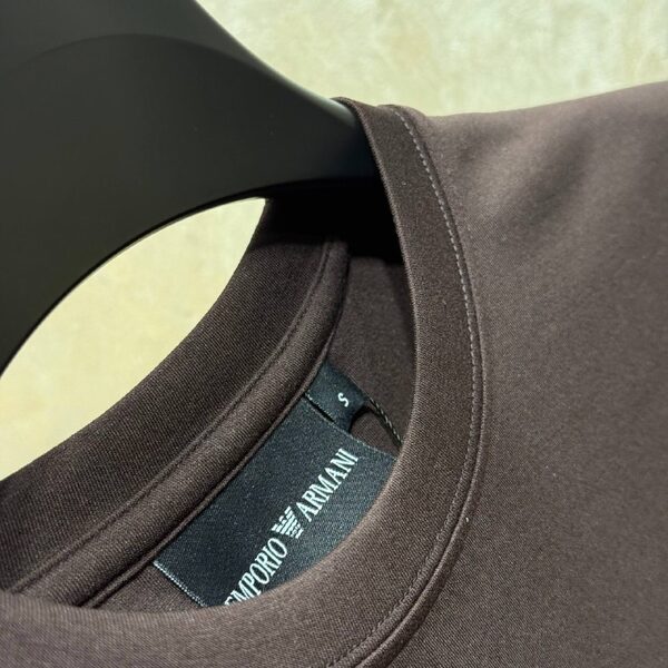 Apparel — TGviv6zGeycC view 3