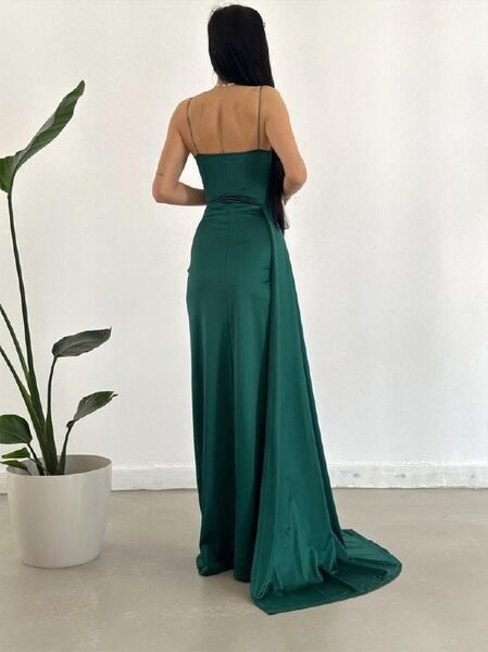 Apparel — TGvjQ4JOM6sd view 4