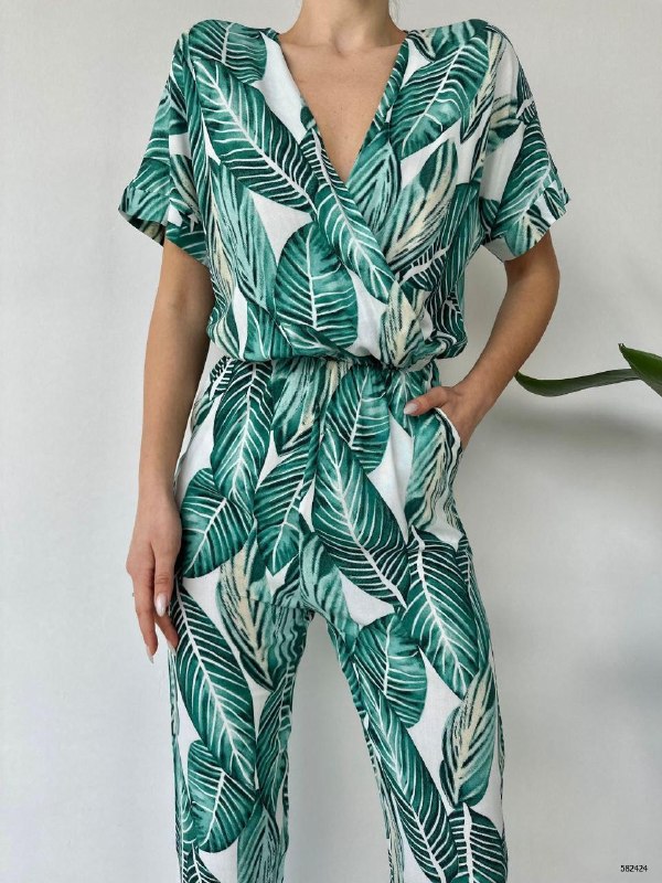 Apparel — TGvugrQOdrX0 view