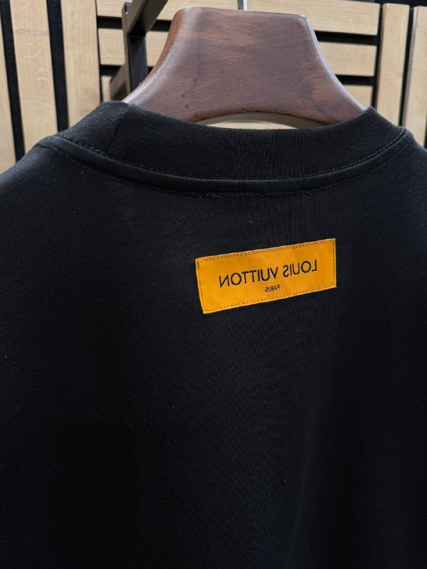 Apparel — TGvwFmDyrSgr view