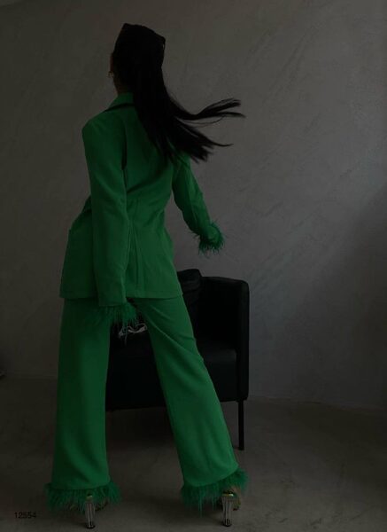 Apparel — TGwAoZTQsnJ7 view 8