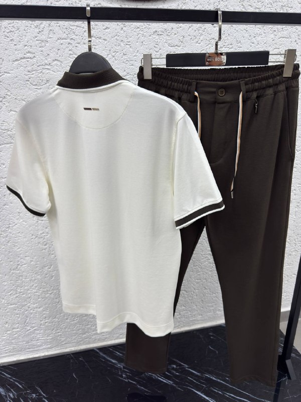 Apparel — TGwBM0j8bkVe view